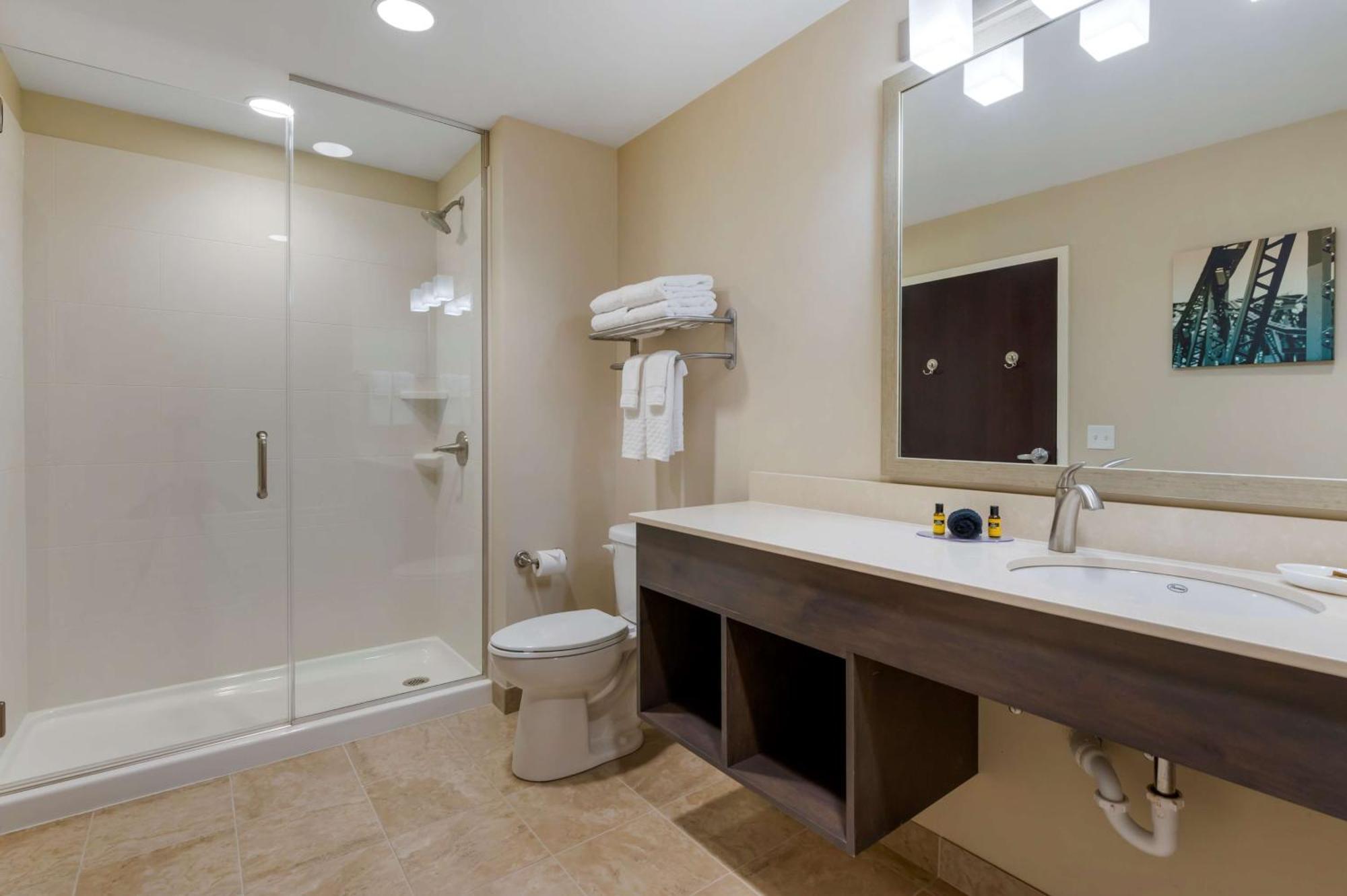 Best Western Plus Centralia Hotel & Suites Exterior photo