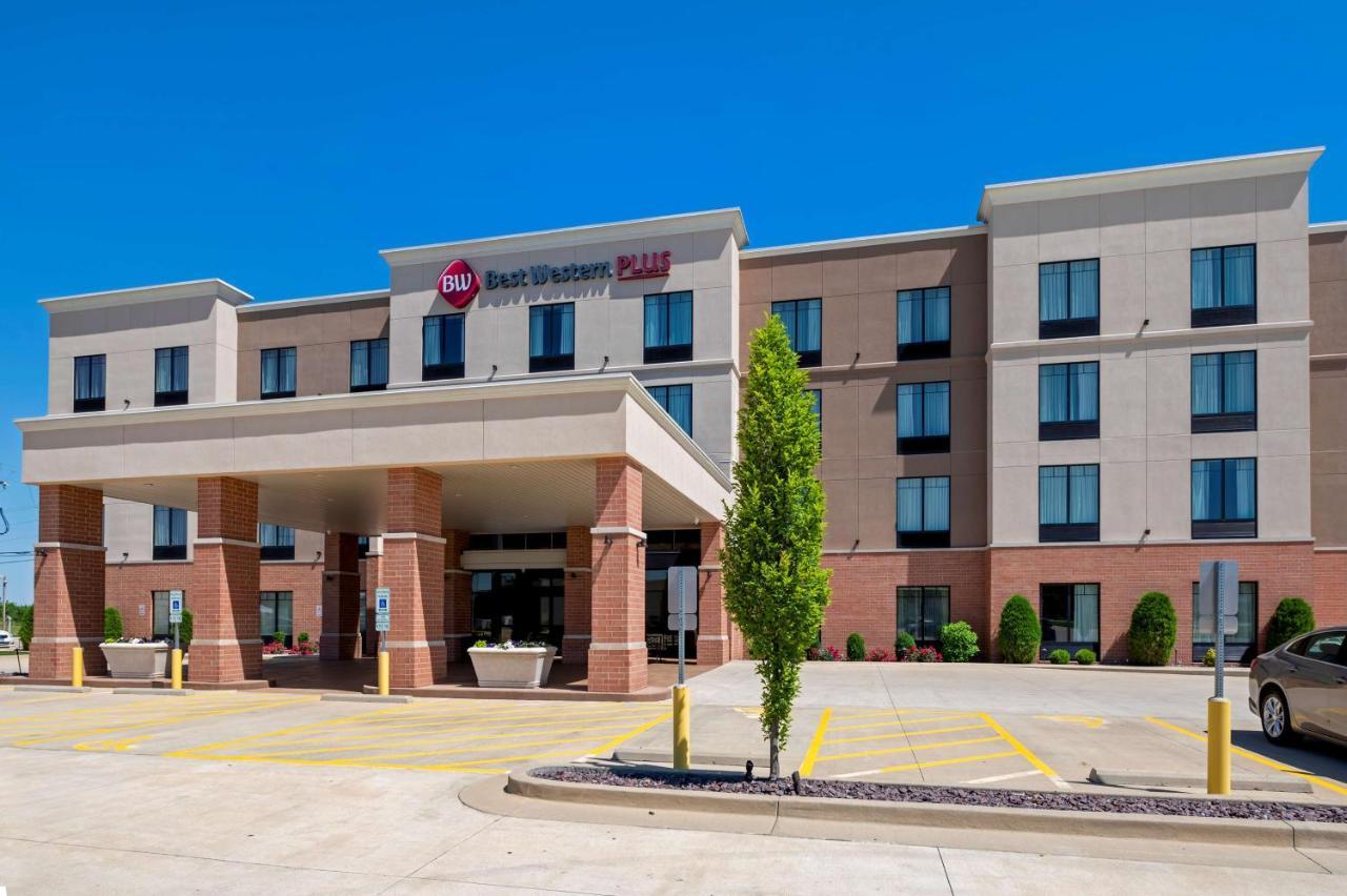Best Western Plus Centralia Hotel & Suites Exterior photo