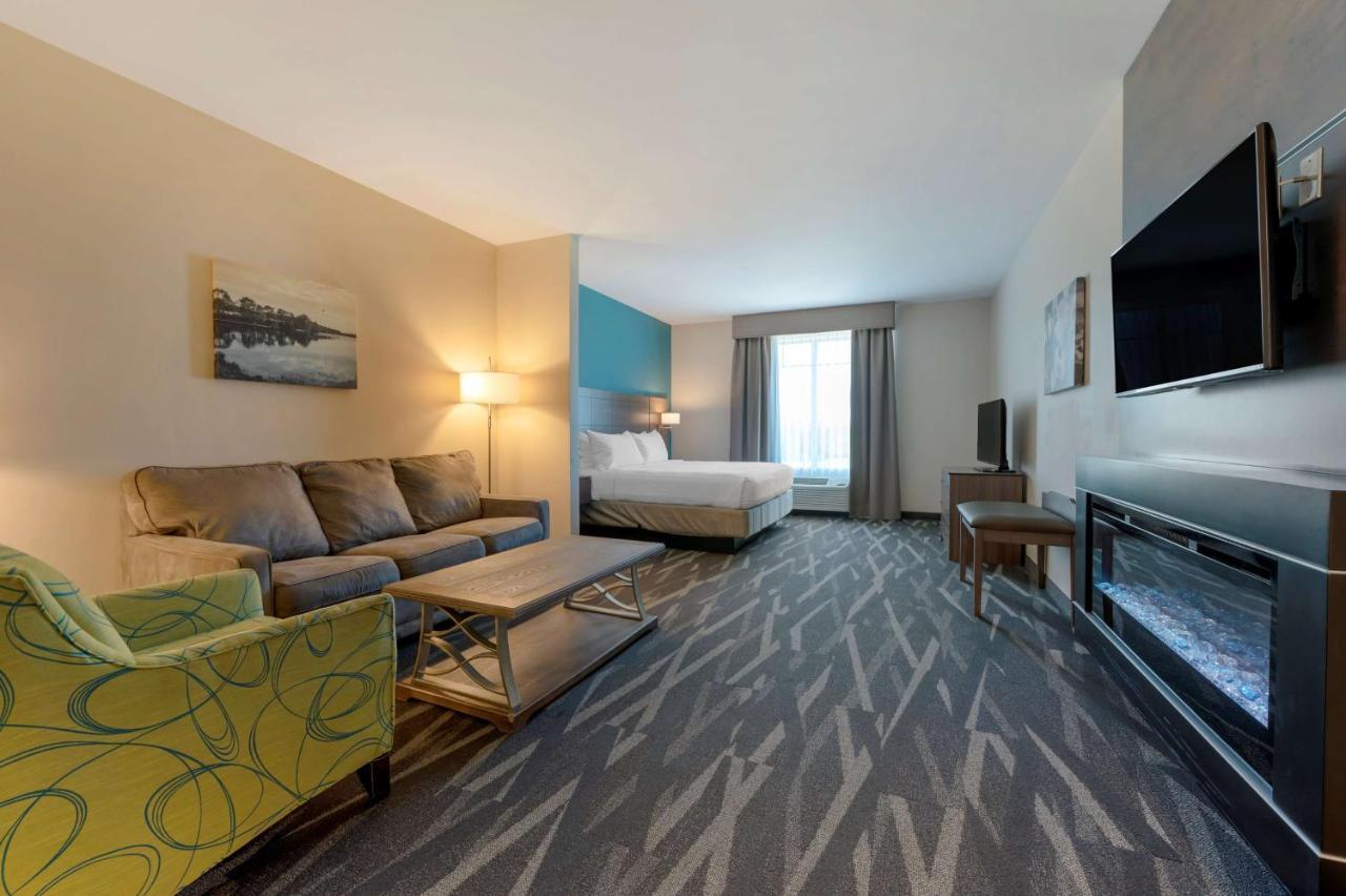 Best Western Plus Centralia Hotel & Suites Exterior photo