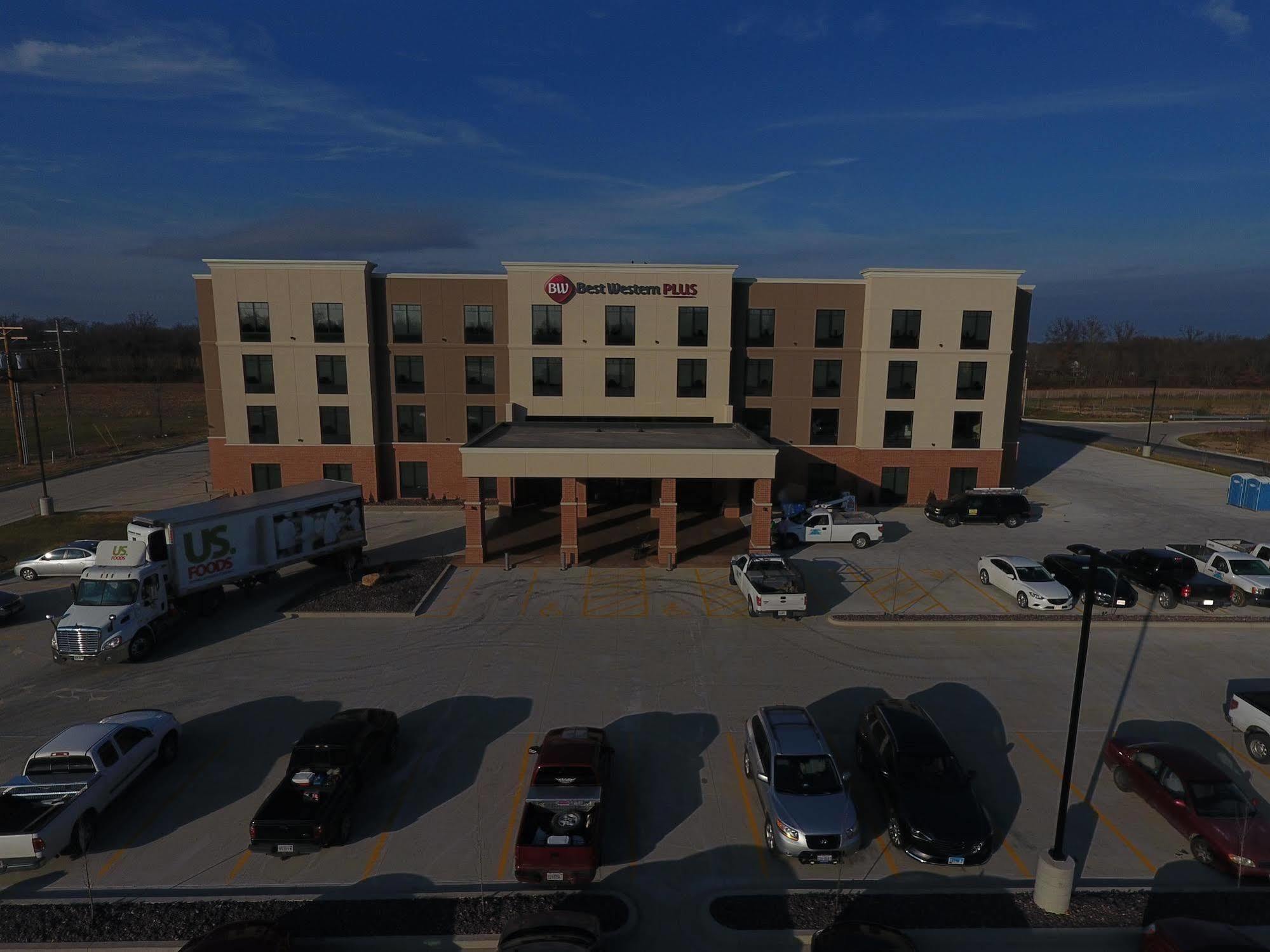 Best Western Plus Centralia Hotel & Suites Exterior photo