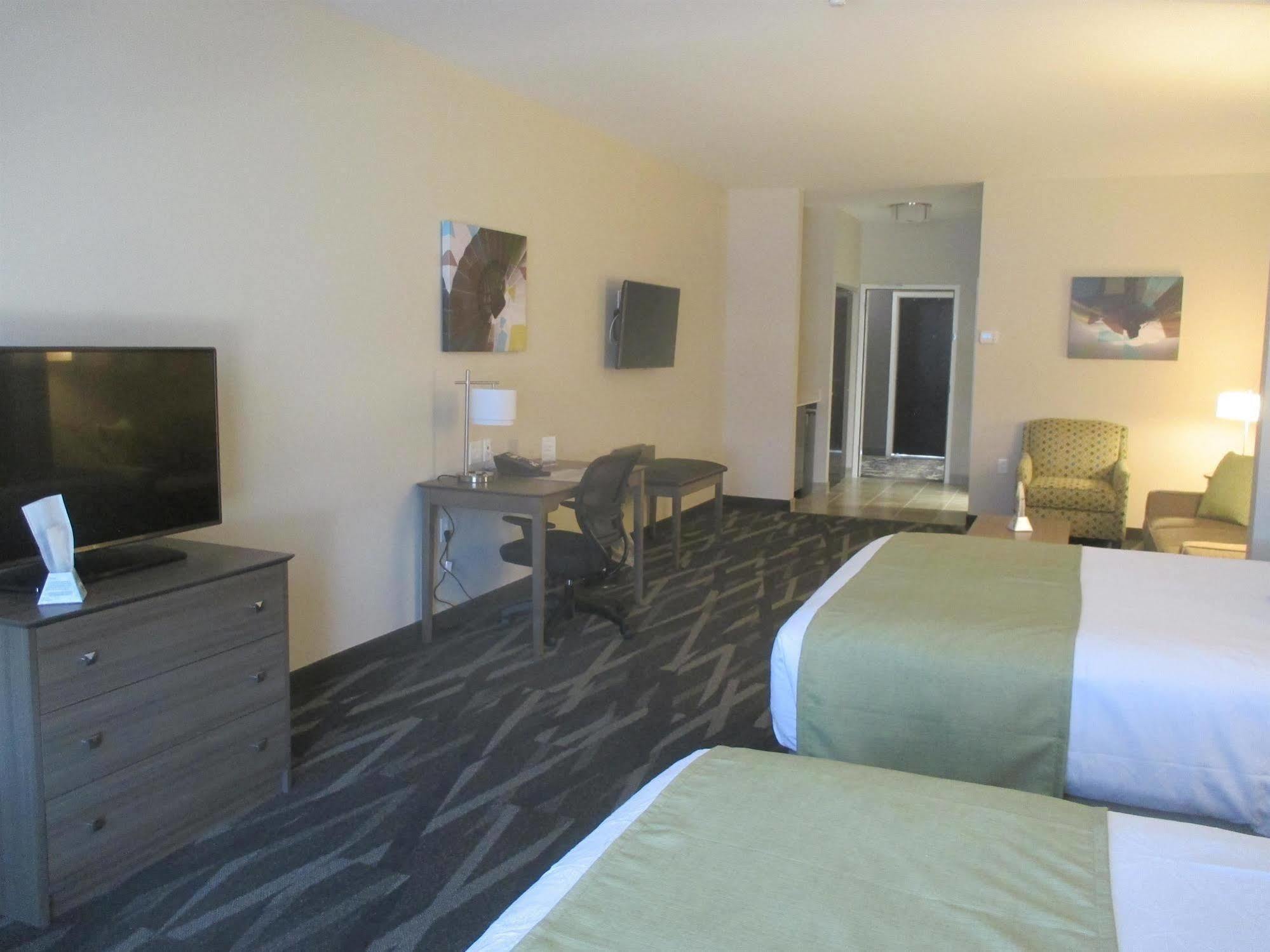 Best Western Plus Centralia Hotel & Suites Exterior photo