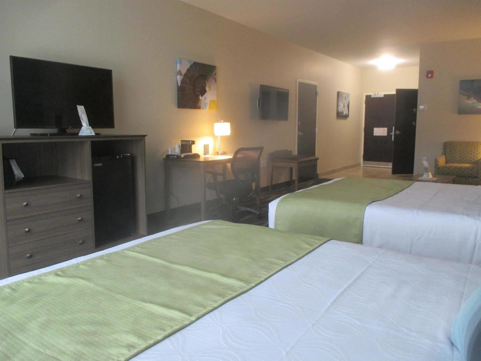 Best Western Plus Centralia Hotel & Suites Exterior photo